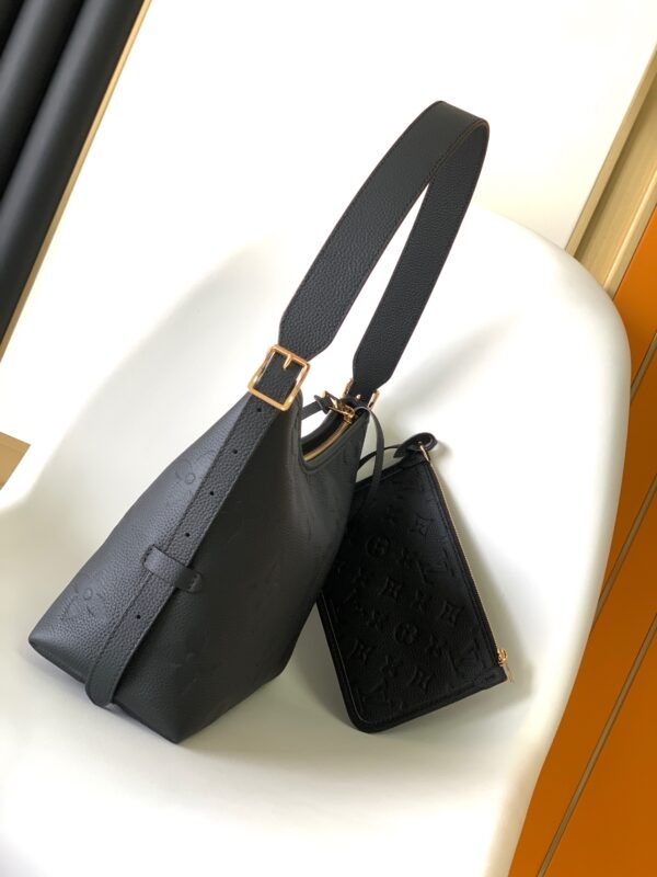 Replica Louis Vuitton LV CARRYALL PM M46288 5