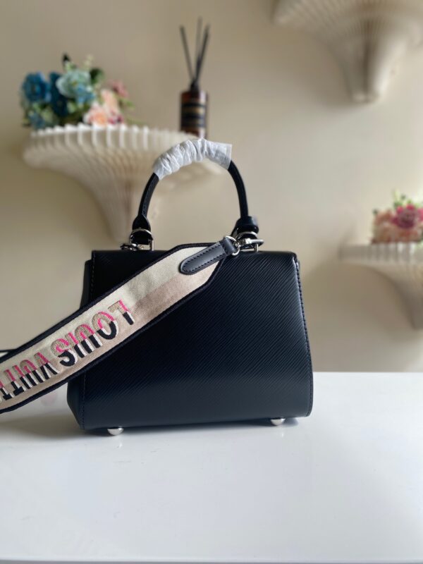 Replica Louis Vuitton LV CLUNY MINI Black Bag M58925 6