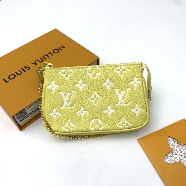 Replica Louis Vuitton LV Mini Pochette Accessoires M46129 5