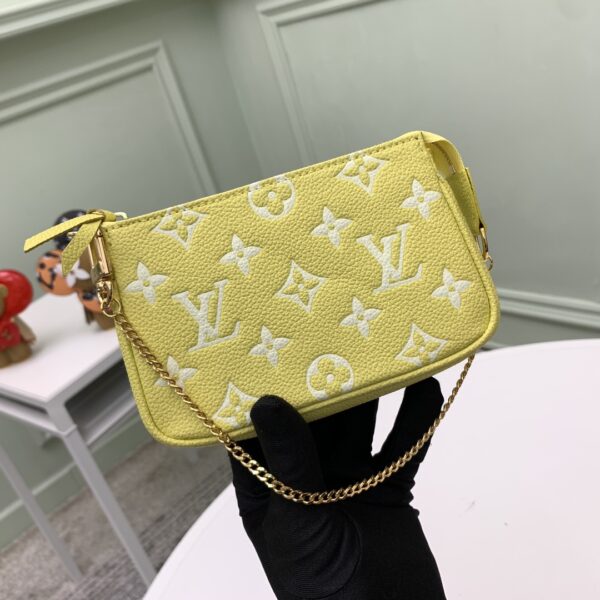 Replica Louis Vuitton LV Mini Pochette Accessoires M46129 6