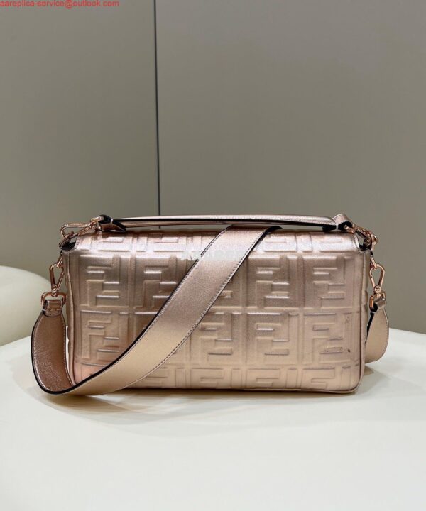 Replica Fendi 8BR771 Baguette Large Pink leather bag 3