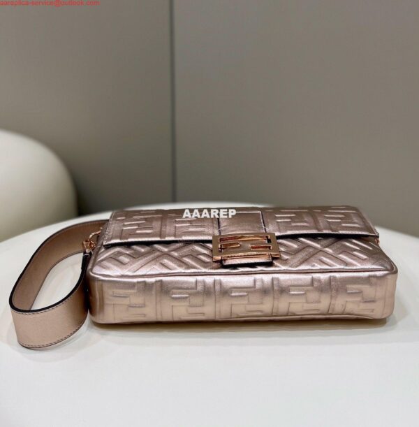 Replica Fendi 8BR771 Baguette Large Pink leather bag 4