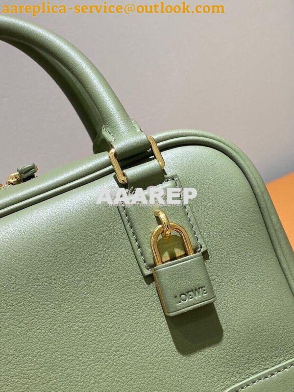 Replica Loewe Amazona 19 Square Bag in Nappa Calfskin A039N10 Avocado 4