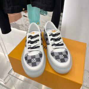 Replica LV Ollie Sneaker Louis Vuitton 1A8Q2K 2