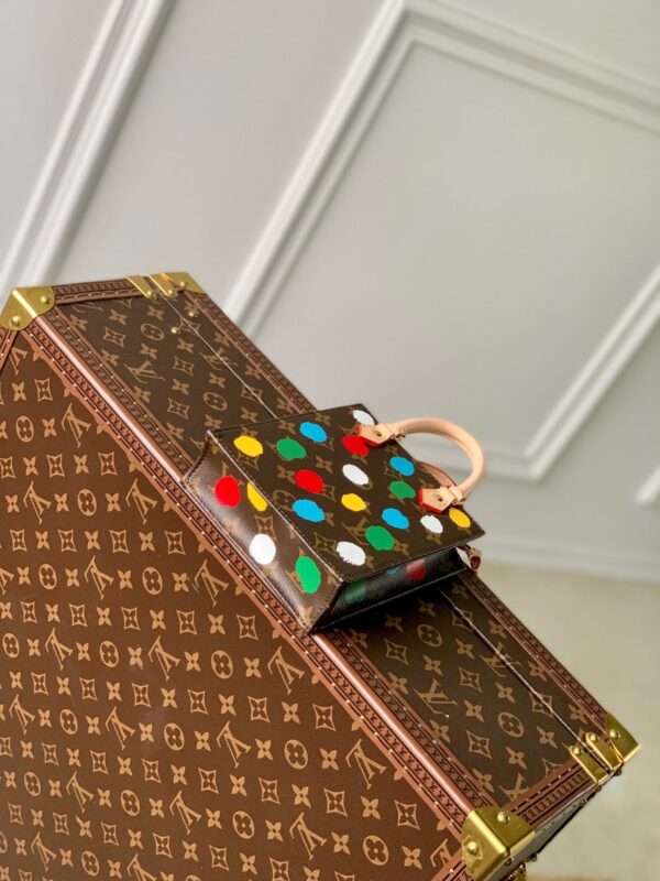 Replica Louis Vuitton LVxYK Petit Sac Plat LV M81867 9