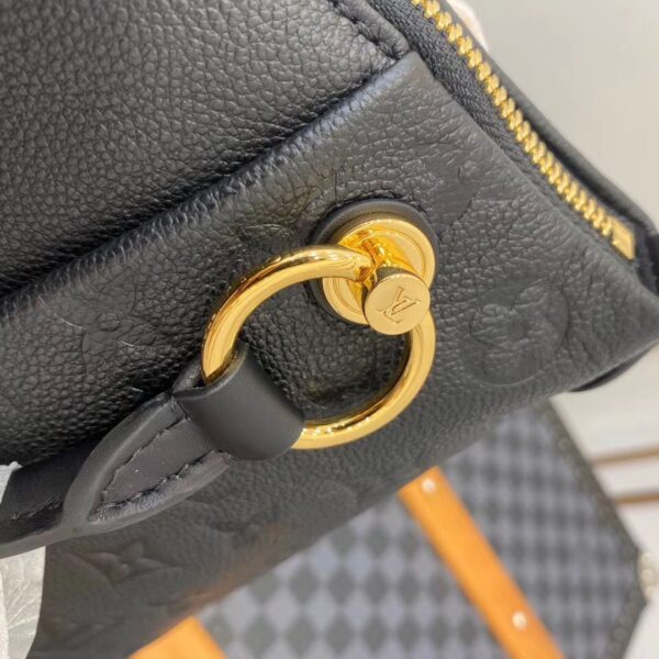 Replica Louis Vuitton M44421 LV V Tote MM 8