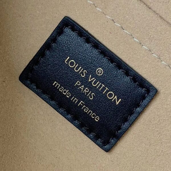 Replica Louis Vuitton M53824 LV On My Side 5