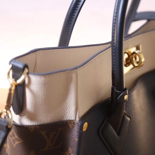 Replica Louis Vuitton On My Side LV M55933 9