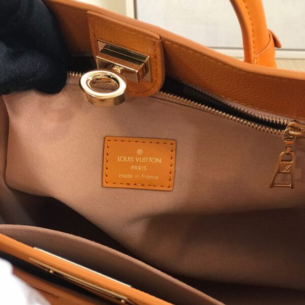 Replica Louis Vuitton On My Side PM LV M57730 10