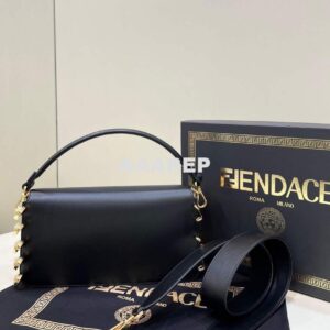 Replica Fendi 8BR801 Baguette Brooch Bag Black