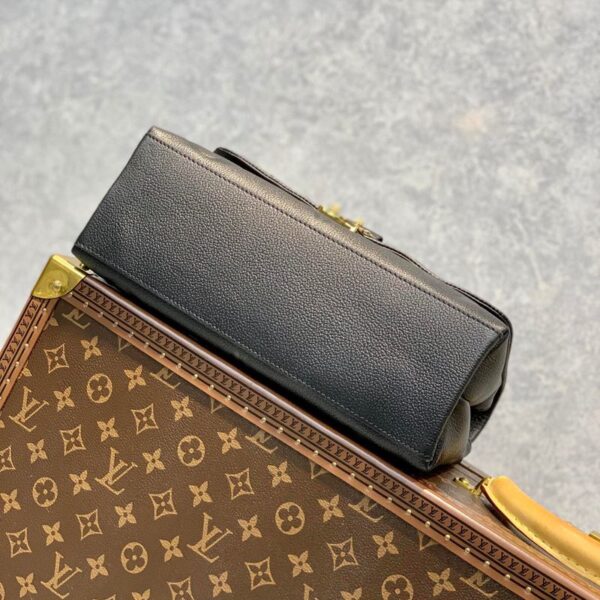 Replica Louis Vuitton Madeleine MM LV M45976 6