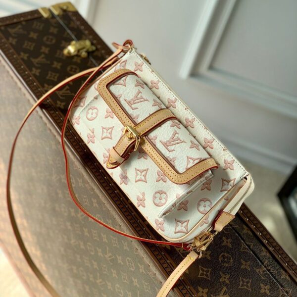 Replica Louis Vuitton Maxi Multi Pochette Accessoires LV M20920 4