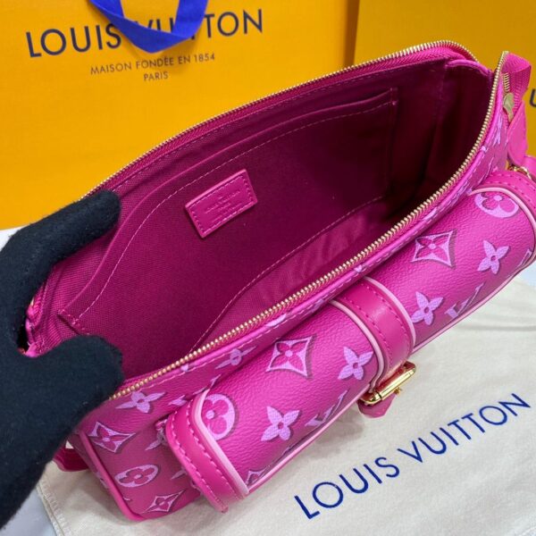 Replica Louis Vuitton Maxi Multi Pochette Accessoires LV M46161 4