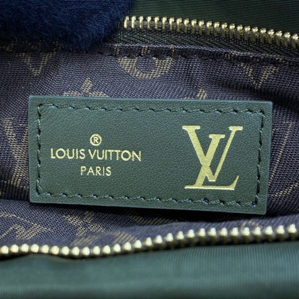 Replica Louis Vuitton Maxi Multi Pochette Accessoires LV M58977 4